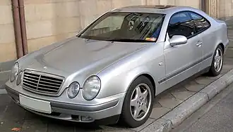 C208 Front view (CLK 320)