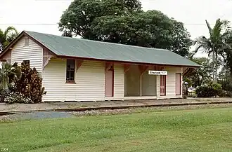 Mirani railway station, 2004