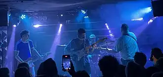 Mom Jeans performing in 2023