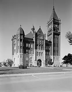 The Montgomery County Courthouse in Red Oak