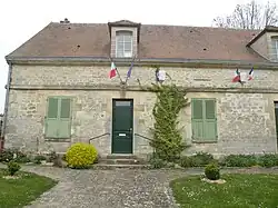 The town hall in Morangles