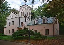 Domek gotycki (transl. Gothic House)