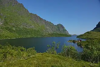 Lake Ågvatnet in Lofotodden national park