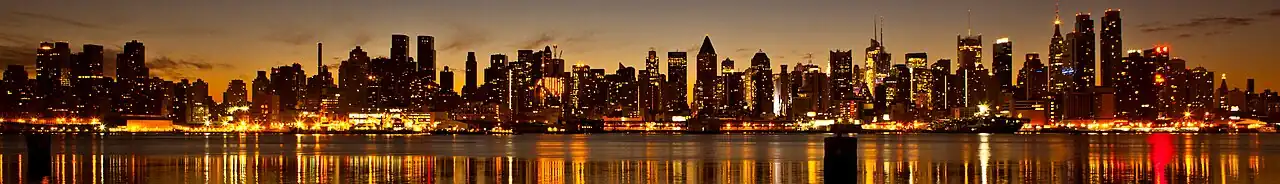 &nbsp;The New York City skyline at dusk