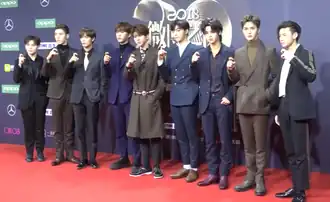 Nine Percent at 2018 Weibo Awards Ceremony. From left to right: Azora Chin, Ziyi, Yanjun, Chengcheng, Kun, Linong, Justin, Zhengting, and Lil Ghost on January 11, 2019.
