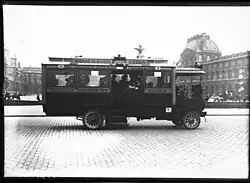Motorized Omnibus on Place du Carrousel, 1910