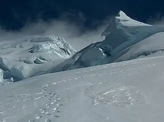 Ongal Peak, Tangra Mountains