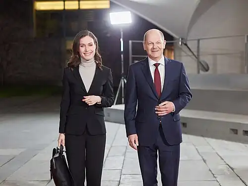 Scholz and Finnish prime minister Sanna Marin in 2022