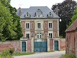 A mansion in Thieux