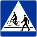 D-6b "pedestrian crossing and cyclist crossing"
