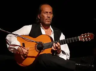 De Lucía performing in 2007