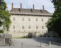 Paço dos Duques