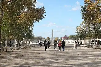 The Axe historique seen from the Tuileries Garden.
