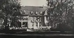 Schloss Börnicke. During World War II, the castle served as one of the temporary accommodations for the Swiss Legation in Berlin before it was relocated to Schloss Höhenried.