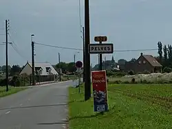 The road into Pelves