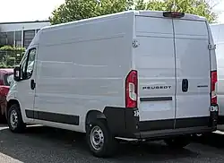 Peugeot Boxer (rear view)