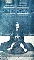 A man wearing hanfu in the late Qing Dynasty