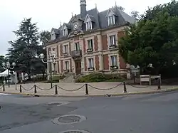 The town hall of Pierrelaye
