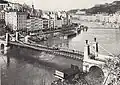 Pont la Feuillée, built in 1831 to link Saint-Paul to the Peninsula (1900 photo).