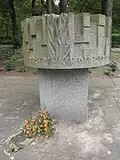 1979 memorial to the bombing victims in the Neuer Friedhof