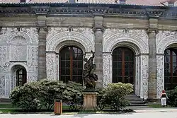 Real tennis room