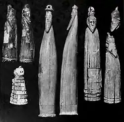 Bearded tusk statuettes, Naqada II. University College, London.[51]