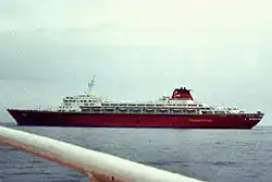 S.S Oceanic: 1996–2000, The Big Red Boat: 2000