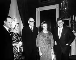 Erlander (third from left) and his wife Aina (second from right) with Gunnar Jarring (left), Jarring's wife Agnes Charlier (second from left), and President John F. Kennedy (right) in 1961