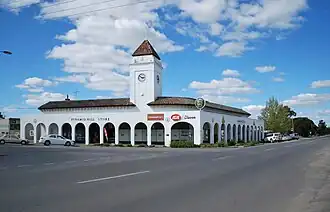 Supermarket, built in 1933