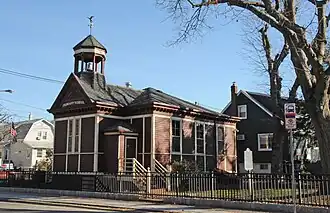 Historic River Road School