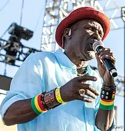 Pipe performing in 2025