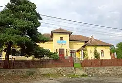 Community center in Dumbrava