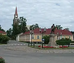 Raahe Church and statue of Per Brahe