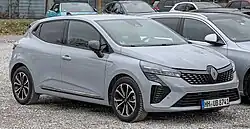 2023 Clio (facelift, front view)