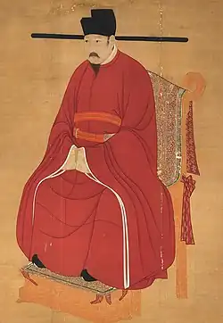 Emperor Renzong of Song wearing a very large-sleeved yuanlingpao
