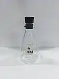 Rubber bung size no.5 fits tightly on 50ml Pyrex® Flask