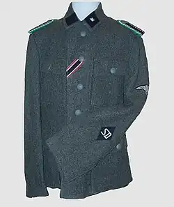 M43 field tunic, with SS rank insignia and SD diamond on lower part of sleeve