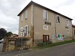 The town hall in Sadeillan