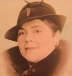 Sadie Crawford, 1935