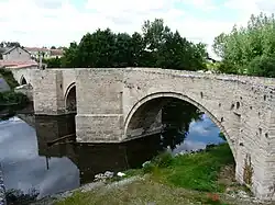 The bridge in Saint-Généroux