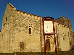 The church in Saint-Mandé-sur-Brédoire