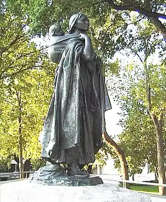 Sakakawea (1904–10), North Dakota State Capitol, Bismarck. A 2003 casting is at the U. S. Capitol in Washington, D.C.