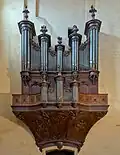 The pipe organ.
