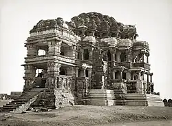 Sas-Bahu temples were built by the kacchapghata dynasty.