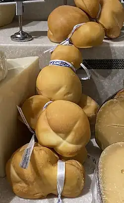 Smoked scamorza (scamorza affumicata