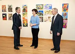 Secretary_Blinken_and_Senator_Durbin_Visit_the_Ukrainian_Institute_of_Modern_Art_-_52639109568