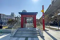 Entrance D2
