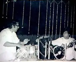 Samta Prasad accompanying sitar player Shahid Parvez Khan