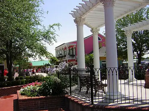Six Flags New Orleans Main Plaza