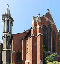 St James the Great church, Clapton: chancel by Caroe, 1902